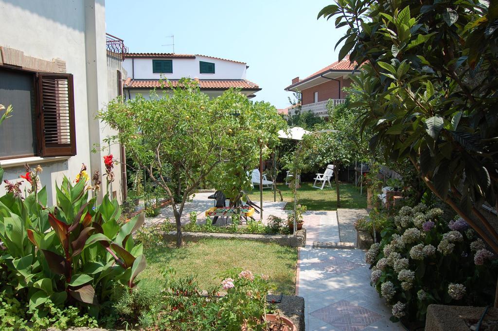 B&B Villa Francesca Соверато-Марина Экстерьер фото