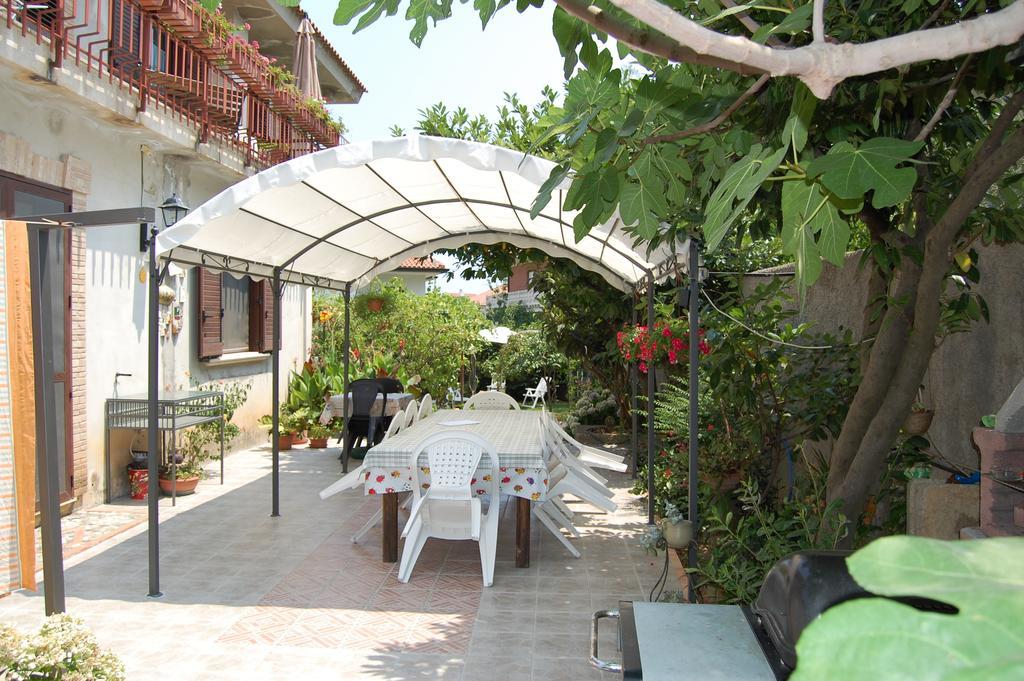 B&B Villa Francesca Соверато-Марина Экстерьер фото