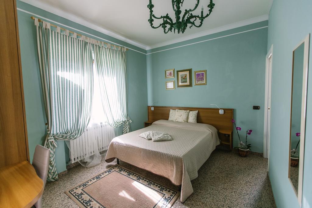 B&B Villa Francesca Соверато-Марина Экстерьер фото